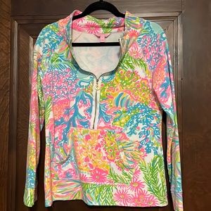 Lilly Pulitzer pull over size medium.